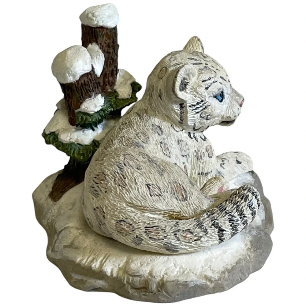 Vintage Snow Leopard Cub Figurine Wildlife Winter Decor Small Hamilton 1995